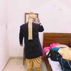 Meet your Posher, Larry